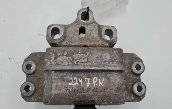 Volkswagen Jetta V Engine mount bracket 1K0199555T 1K0199555