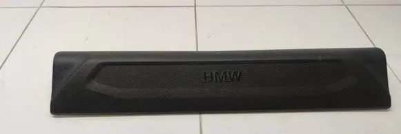 BMW 1 F40 Front sill trim cover 7444937 2567KHB