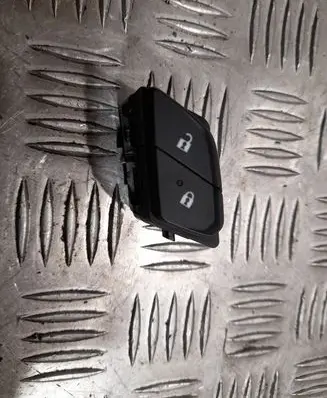 Chevrolet Camaro Central locking switch button 23349782