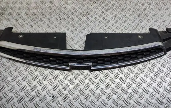 Chevrolet Cruze Front bumper lower grill 96832951