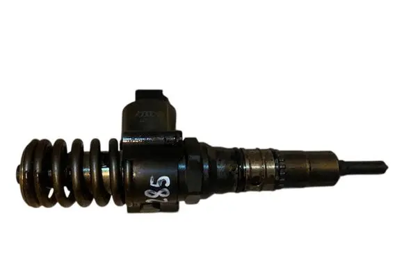 Audi A4 S4 B7 8E 8H Fuel injector 03G130073G 0414720404 0414720454
