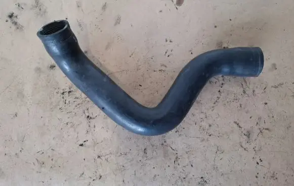Volvo V70 Engine coolant pipe/hose 30723970