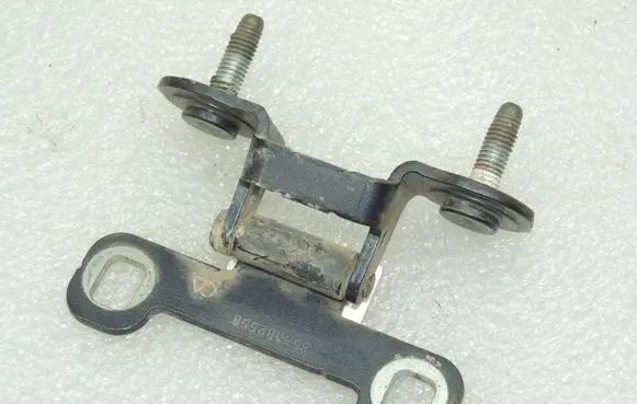 Chrysler Grand Voyager V Loading door upper hinge 5020858AB