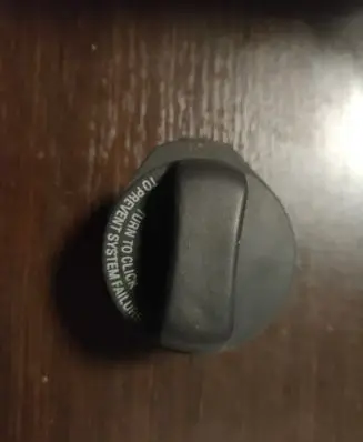Volvo XC90 Fuel tank filler cap 