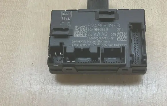 Skoda Octavia Mk3 (5E) Door control unit/module 5Q4959393B A2C7392910400