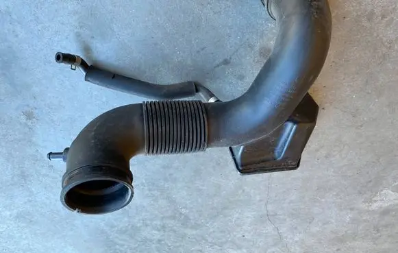 Hyundai Tucson TL Intake resonator 0073009183