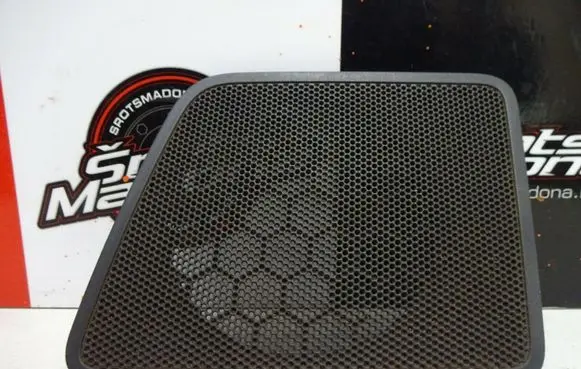 Side speaker trim/cover