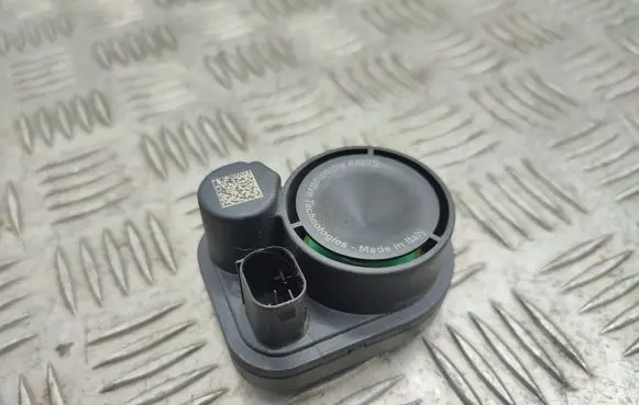 Lexus RX 450H Alarm system siren 8904048070