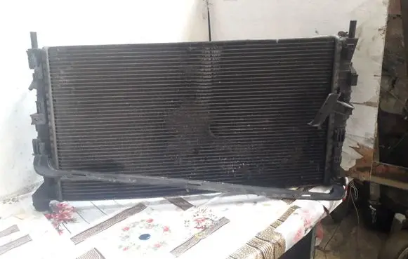 Volvo V50 A/C cooling radiator (condenser)