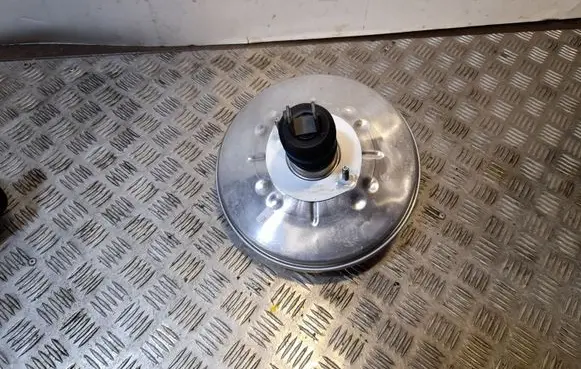 Mercedes-Benz CLA C117 X117 W117 Brake booster A2464301230 A0065452518