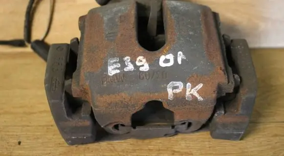 BMW 5 E39 Front brake caliper