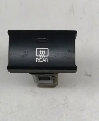 Hyundai Santa Fe Windscreen/window heater switch 202002962