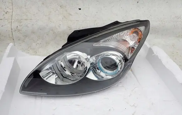 Hyundai i30 Headlight/headlamp
