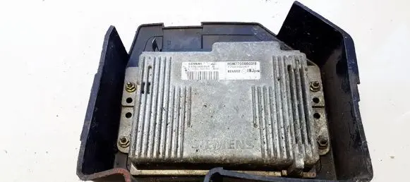 Renault Megane I Engine control unit/module s105300103b 7700102267