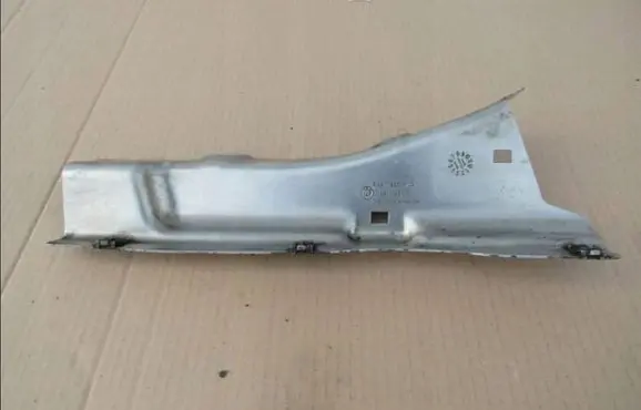 BMW 5 F10 F11 Heat shield in engine bay 7185203