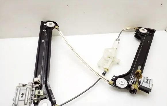 Mercedes-Benz CLA C117 X117 W117 Front window lifting mechanism without motor 994301210