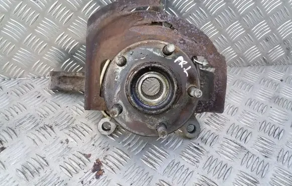 Nissan X-Trail T31 Front wheel hub