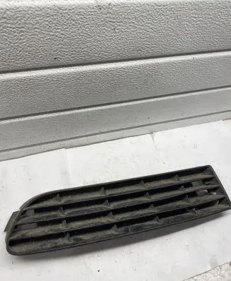 Audi A6 S6 C4 4A Front grill 4A0807345J