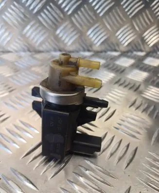Ford Focus Turbo solenoid valve 9672875080 12T257 70163302