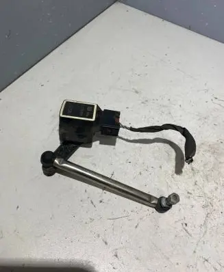 BMW 5 E60 E61 Headlight/headlamp level sensor 6778809 8999888