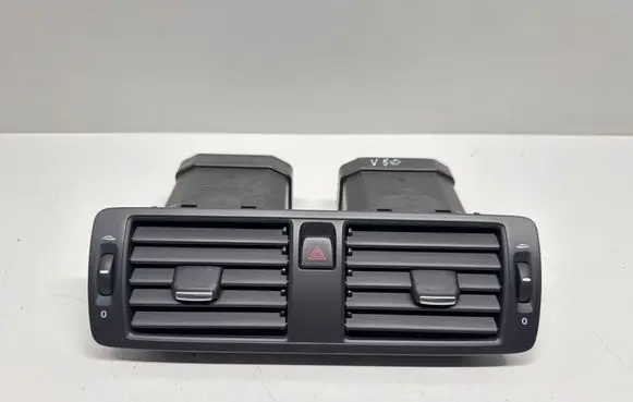Volvo V50 Dash center air vent grill