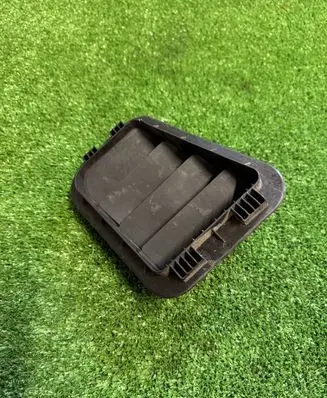 KIA Niro Quarter panel pressure vent 97520AT000