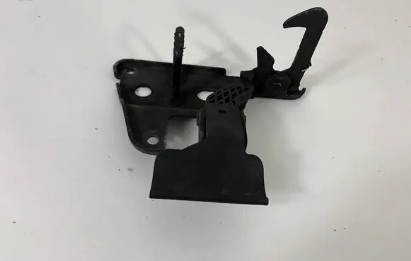 Audi A6 S6 C6 4F Engine bonnet/hood lock/latch loop/hook 