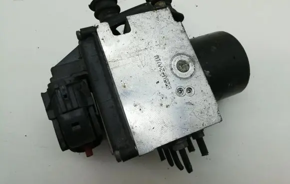 Volkswagen PASSAT B6 ABS Pump 3C0614109AF