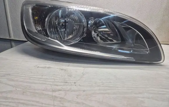 Volvo S60 Headlight/headlamp 89907121 045203 89908041