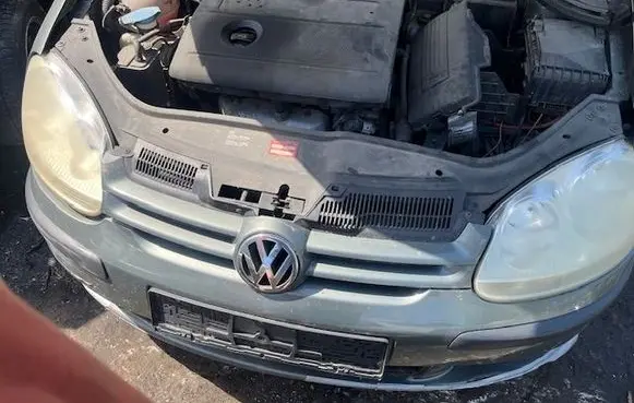 Volkswagen Golf IV Radiator support slam panel 