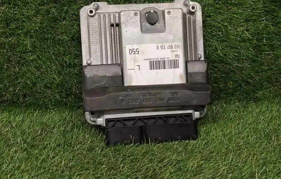 Audi A4 S4 B8 8K Engine control unit/module ECU 8K2907115D 0261201904