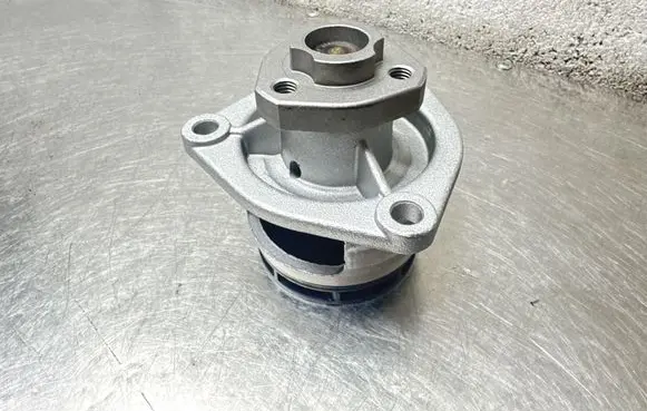 Opel Astra G Water pump 160420