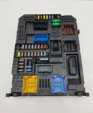 Peugeot 2008 II Comfort/convenience module 9832880380 20201008 2822061813