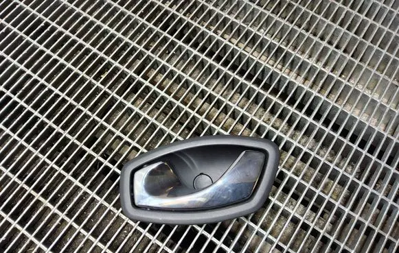 Renault Clio IV Rear door interior handle trim 826730001R