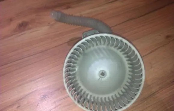 Mazda 323 F Heater fan/blower hb111bj0ea03 894000-0081