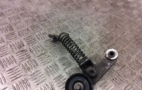 Mercedes-Benz A W176 Generator/alternator belt tensioner A6512000570