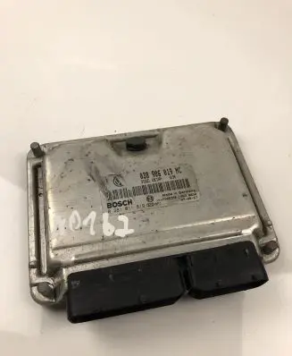 Volkswagen Polo Engine control unit/module ECU 038906019NC 0281011819