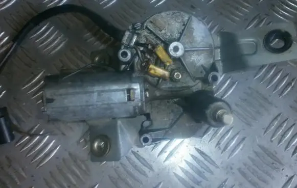Ford Escort Rear window wiper motor 91ag17k441w2a