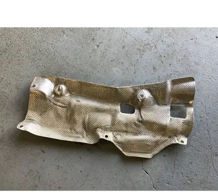 Volkswagen Touareg III Heat shield in engine bay 4M0825662N