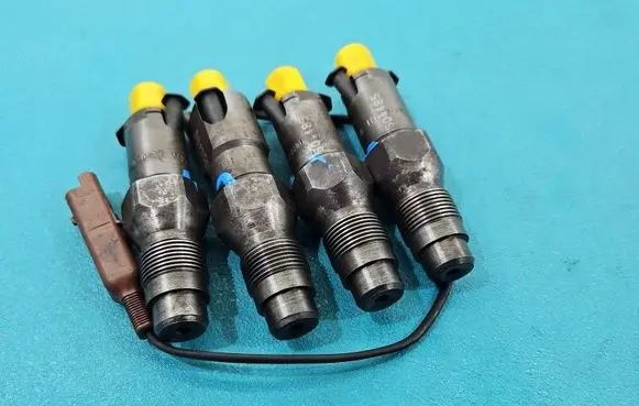 Fuel injector