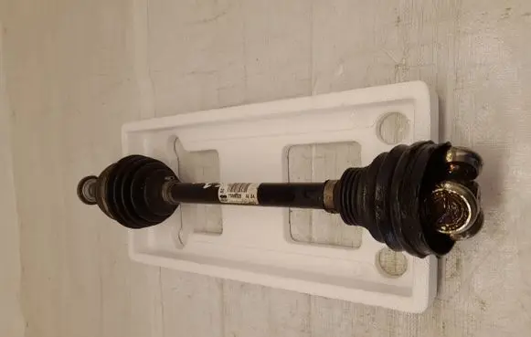 BMW X3 F25 Front driveshaft 7598028