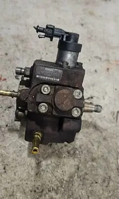 Peugeot 207 Fuel injection high pressure pump 0445010102 9656300380A 9656300380