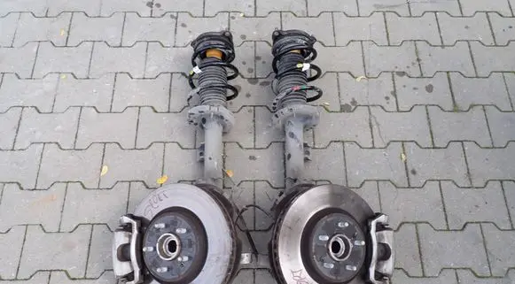 KIA Sportage Front wheel hub spindle knuckle