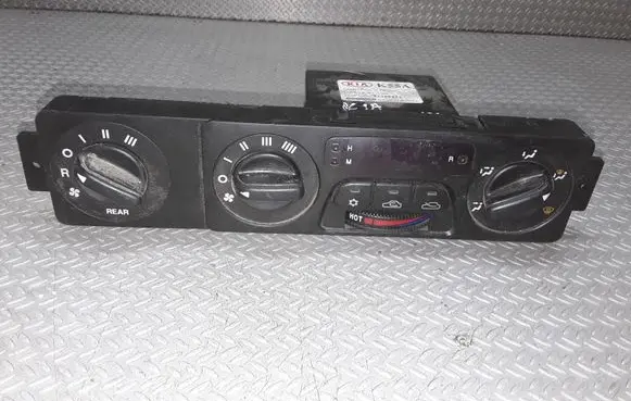 KIA Carnival Climate control unit