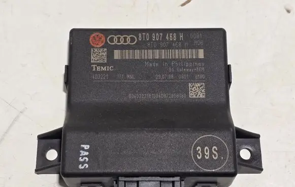 Audi A4 S4 B8 8K Gateway control module 8T0907468H