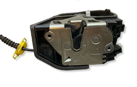 BMW 5 E60 E61 Front door lock 7036167