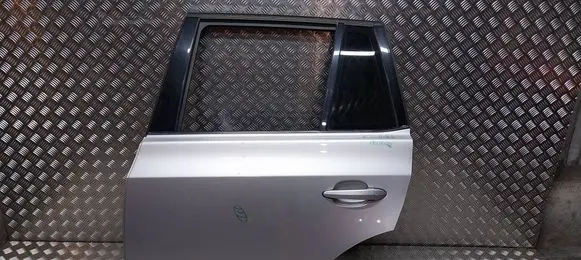 BMW X3 E83 Rear door S26378697