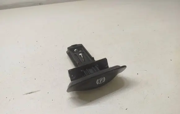 Mercedes-Benz Vito Viano W639 Hand brake release handle A6394270012