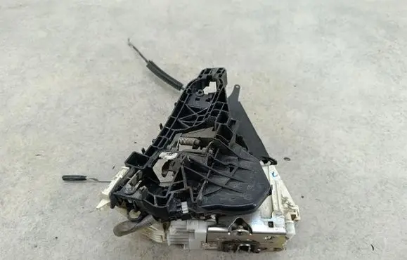 Mercedes-Benz A W169 Front door lock 1697202835