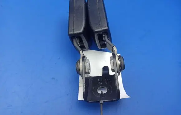 Cadillac BLS Rear seatbelt buckle 12794564